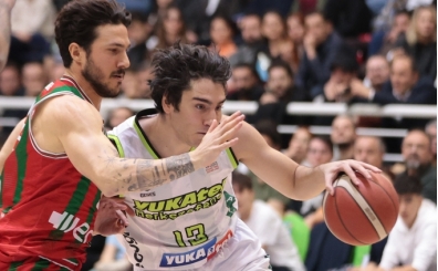 Merkezefendi evinde kazandı: Karşıyaka'yı mağlup etti