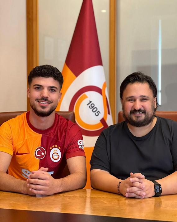 ''TRKYE'DE FUTBOLCULAR DESTEKLENMYOR''