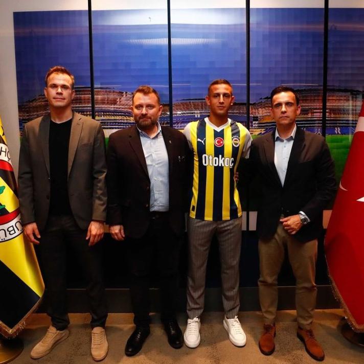 FENERBAHE & GALATASARAY