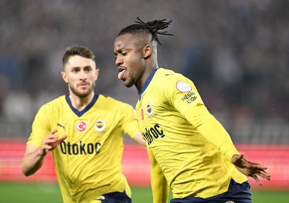 BATSHUAYI LK OYUNCU OLDU