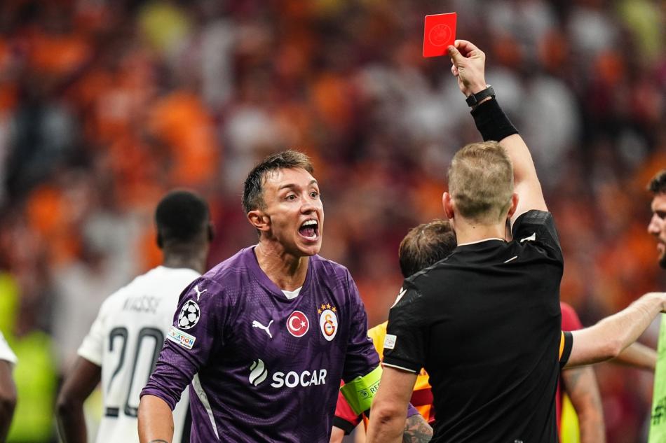 5- MUSLERA DA EKLEME YAPTI