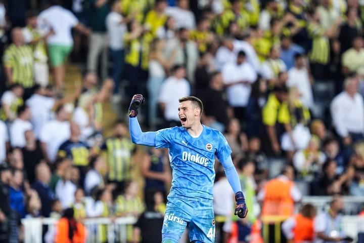 LIVAKOVIC'TEN AIKLAMALAR