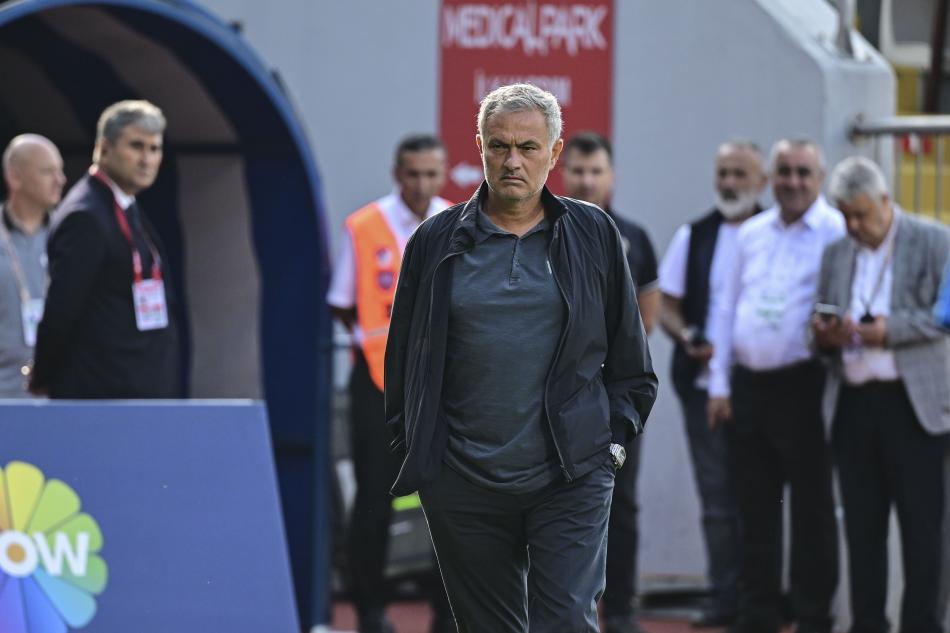 MOURINHO'NUN BYK MALAR KARNES