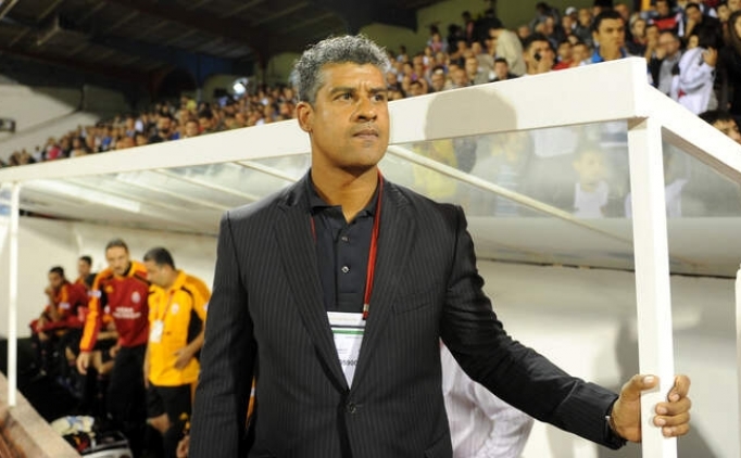 Rijkaard Hollanda'dan gelen teklifi reddetti