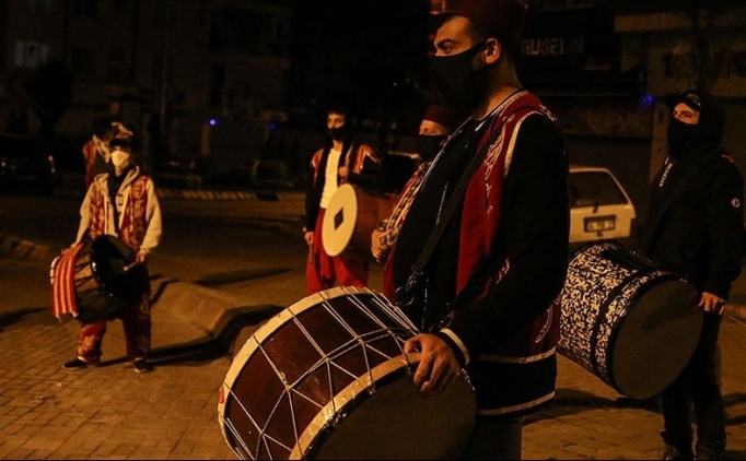 13 Nisan 2021 Izmir De Iftar Saat Kacta