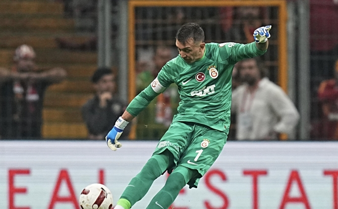 Galatasaray'da Muslera sevinci!