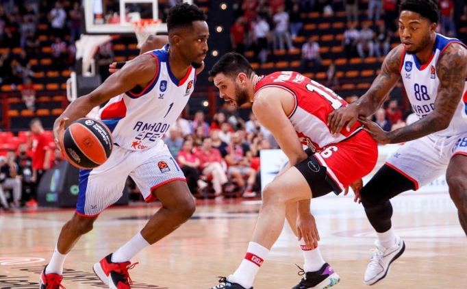 Anadolu Efes, Yunanistan'da kaybetti