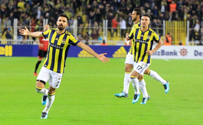 Fenerbahe'nin eski yldzlar tekrar bulutu!