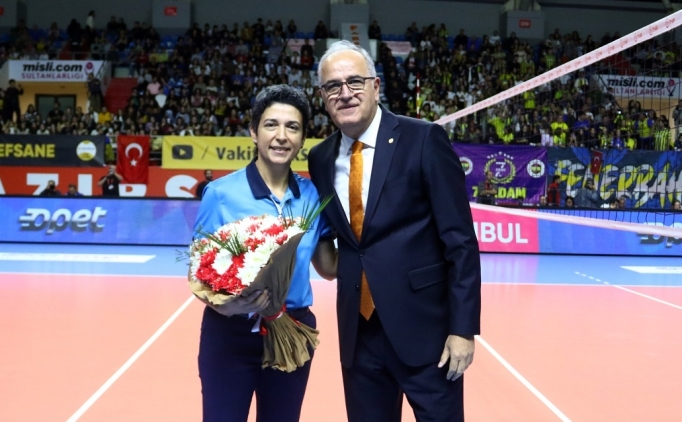 Voleybol hakemi Nurper zbar'a 2024 Olimpiyatlar daveti