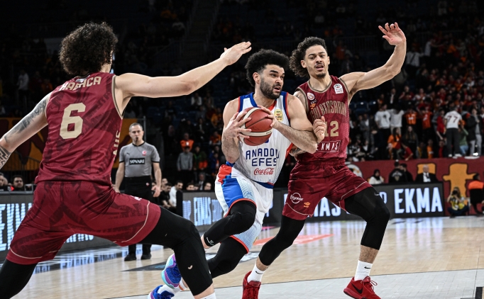 Basketbolda dev mata kazanan Anadolu Efes!