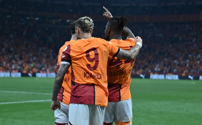 Galatasaray UEFA kadrosunu belirledi!