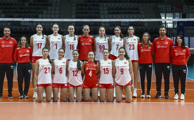 U17 Kadn Voleybol Milli Takm, Dnya ampiyonas'nda sahaya kacak