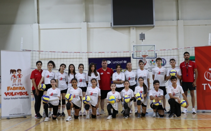 Fabrika Voleybol'un yeni okulu Kilis'te ald