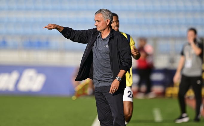 Mourinho'dan golclere zel nlem!