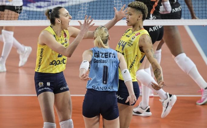 Fenerbahe Kadn Voleybol Takm'nda 4 imza birden