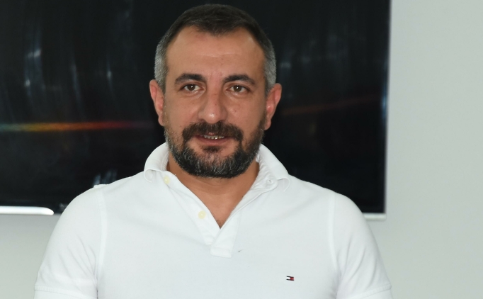 Altay'da 'Hayalet Ynetim' oku