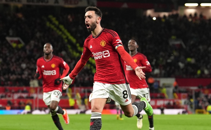 Manchester United, Bruno Fernandes'in szlemesini uzatt