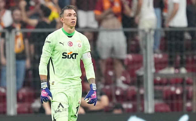 Galatasaray'da iki farkl Muslera!