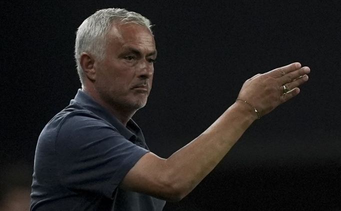 Jose Mourinho'nun ilk 11'de zor karar