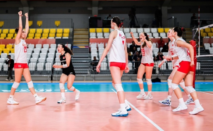 17 Ya Alt Kadn Milli Voleybol Takm eyrek finale kald