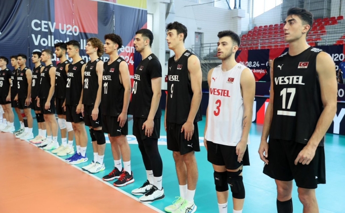 U20 Erkek Voleybol Milli Takm 3-0 galip!