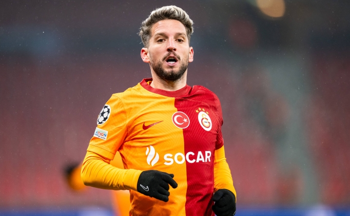 Dries Mertens'ten dev teklife ret!