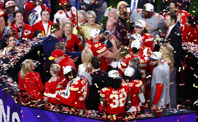 Super Bowl'u Kansas City Chiefs kazand