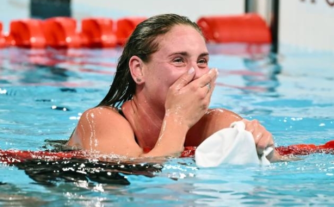 ABD'li yzc Katie Ledecky'den rekorla altn madalya