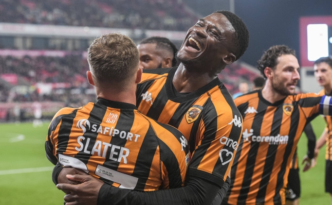 Hull City ligde ilk kez galip geldi!