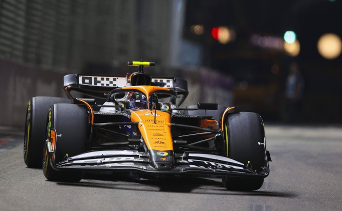 Singapur'da kazanan Lando Norris