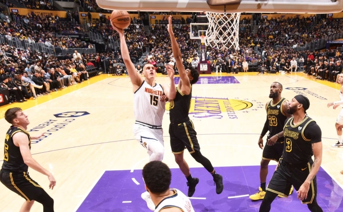 NBA'de Nuggets, deplasmanda Lakers' yldzlaryla geti