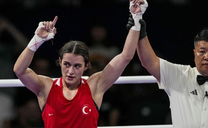 Milli boksr Esra Yldz Kahraman, son 16'da