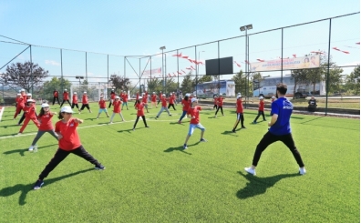 Sultangazi'de Yaz Spor Okullar balyor