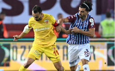 Trabzonspor'da Umut Bozok'tan takm arkadana destek