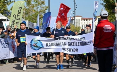 TSK Mehmetik Vakf yeleri, Runkara Uluslararas Yar Maratonu'nda gazilerle kotu