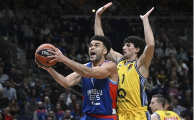 Anadolu Efes'ten Berlin deplasmannda dev fark