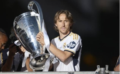 Real Madrid'de Luka Modric karar!