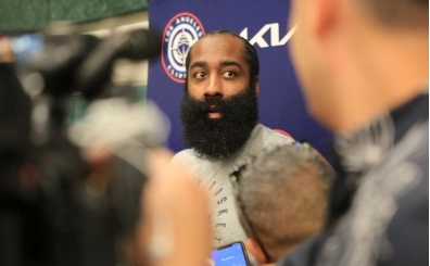 Harden: 'Ben, NBA'in uyum salamas gerektii oyunculardanm'