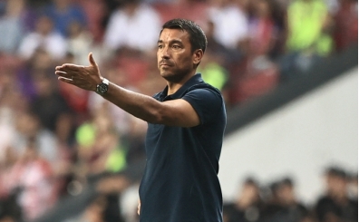 Giovanni van Bronckhorst'tan fla aklamalar