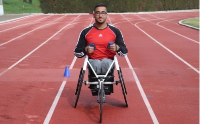 Para atlet Umut, dünya 4.sü olduğu Fransa'da zirveye odaklandı
