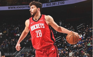 Rockets, Pistons'ı devirdi; Thunder evinde yıkıldı