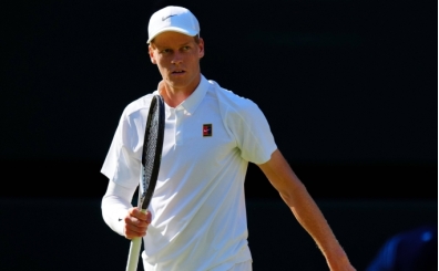 Avustralya Açık'ta Sinner ve Rybakina 3. tura yükseldi