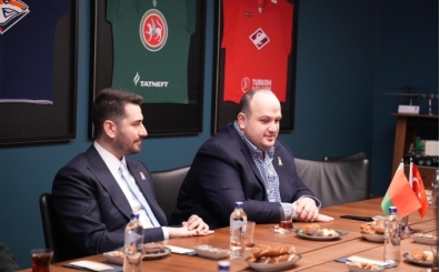 Buz hokeyinde Türkiye-Belarus iş birliği